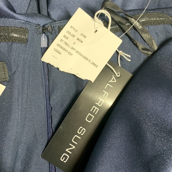 Alfred Sung Off The Shoulder Cuff Trumpet Gown D760 - Picture 5 of 12